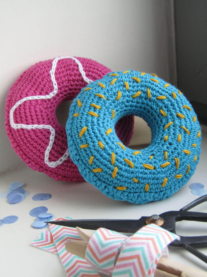 Art & Craft Kits Crochet Kit: Doughnuts homeware shops bristol gift shops bristol Tenguerengue